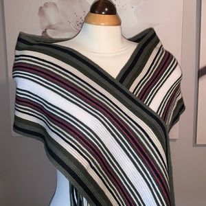 Multi color knit scarf with fringe